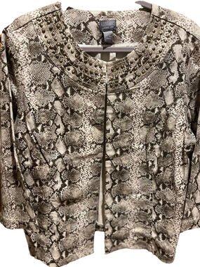 20. WOMENS CHICO’S 3/XL DETAIL JACKET